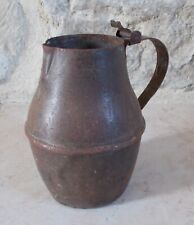 Ancienne burette d'huile broc