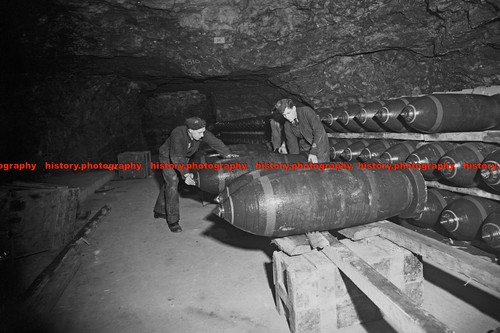 F008498 underground munitions - underground,