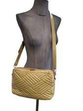 Superbe Et Authentique Sac Cuir Vert Matelassé APC 