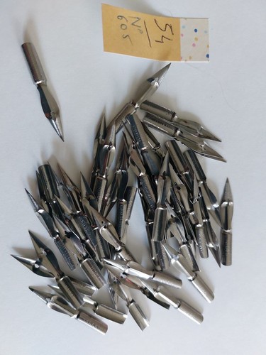 Lot plumes anciennes - lot, 54