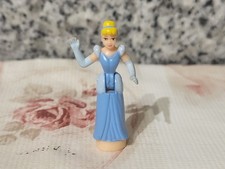 FIGURINE POLLY POCKET 2000 DISNEY MAGIC KINGDOM CHATEAU DISNEYLAND CENDRILLON