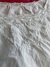 Chemise de nuit ancienne en  coton  brodée main /7376V0