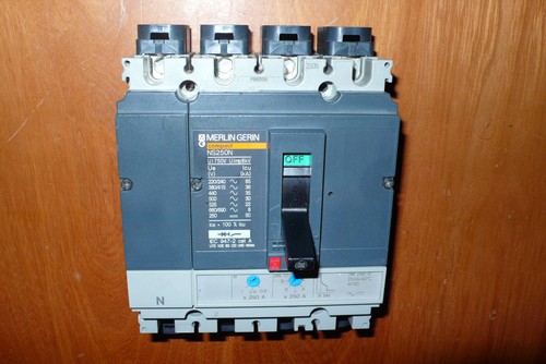 Compact ns250n schneider - compact,