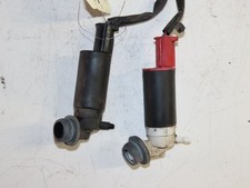 pompe lave-glace avant toyota