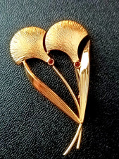 Ancienne Grande Broche Art Déco Plaqué Or  .