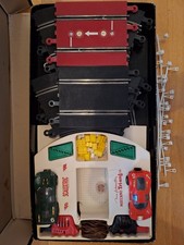 circuit scalextric avec compte tour, Ford Mirage et Ferrari P4 SANS ALIMENTATION