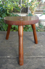 Tabouret de Traite tripode