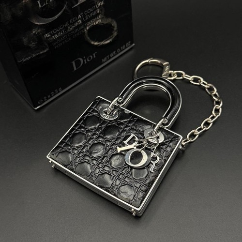 Dior lady make cheeck - up,