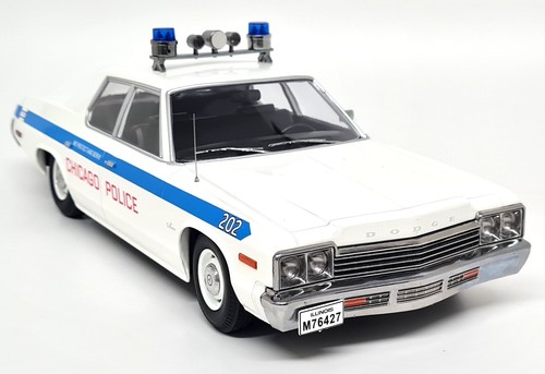 Dodge monaco 1974 - 1/18,