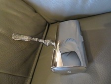 ramasse miette en métal