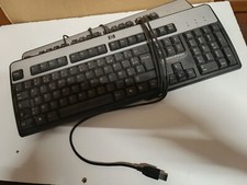 Lot de 2 claviers filaires USB pour PC. Marque HP. Tout Ok. Bon état.