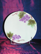 ASSIETTE ANCIENNE   EN BARBOTINE  aux raisins    signée SAINT CLEMENT