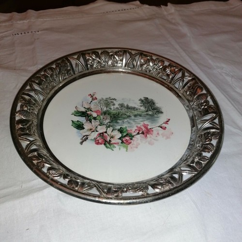 Assiette/plat/corbeille