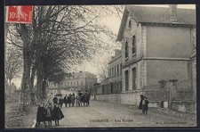CPA Tournus, Les Ecoles 1902 