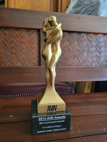 Rare 2013 avn - rare, trophy