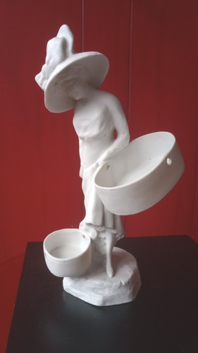 Biscuit sevres signé - , de