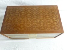 ANCIENNE BOITE EN BOIS PRESENTOIR DE VENTE DMC COUTURE & BRODERIE