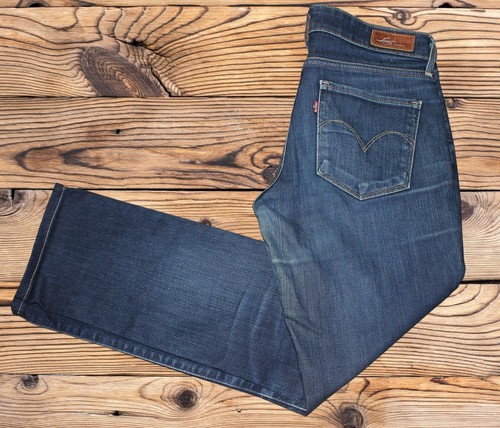 Levis straight leg - leg,