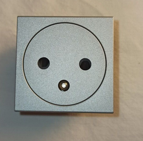 Legrand prise électrique gris
