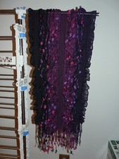 Foulard, châle mauve à