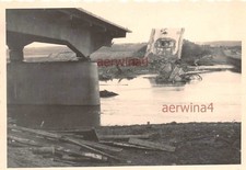 pont démoli du Dniepr près