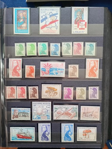Timbres neufs parfait état - timbres, en