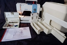 Bernina 910 machine a coudre