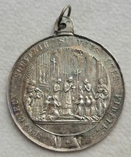 Jolie et Grosse Médaille
