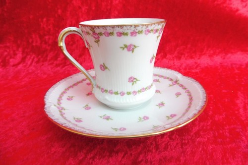 Belle tasse - belle, À