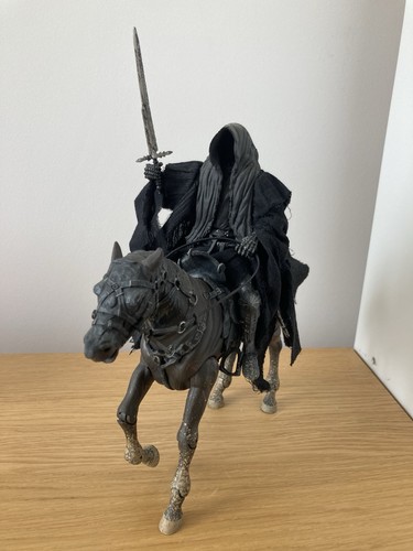 Figurine ringwraith and horse - figurine,