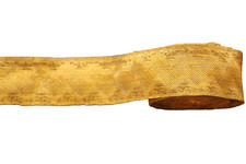 Galon ancien. Fils d'or et d'argent.