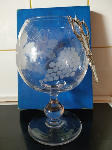 Vase cristal taillé - vase,