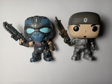 Lot Figurines Funko Pop Games  Gears of War Clayton Carmine 113 Marcus Fenix 112