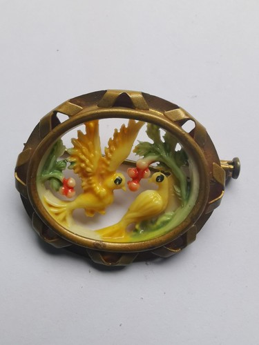 Broche vintage cadre doré