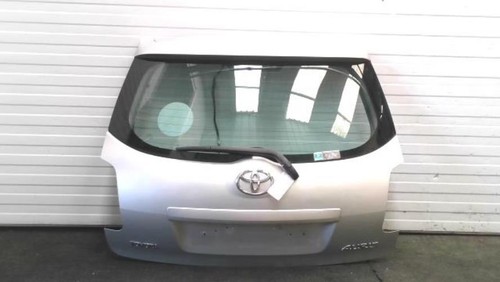 Malle hayon arriere toyota - arriere,