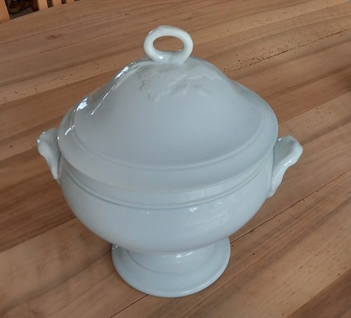 Soupiere blanche ancienne - soupiere,