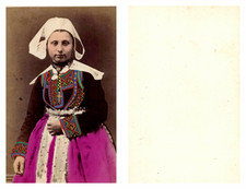 Bretagne, Femme à la coiffe