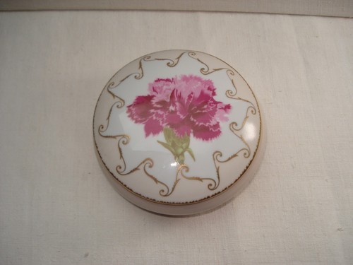 Boite porcelaine signée - boite,