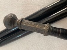 Ancienne canne de marche compaq pliante en bois manche globe en laiton noir