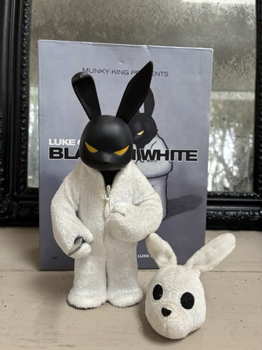 Art toy figurine - figurine, black