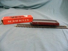 WAGON DE MARCHANDISE A BORDS