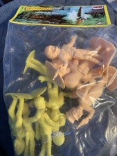 LOT 12 FIGURINES THUNDERBIRDS ANNEES 70 COMANSI NEUVES