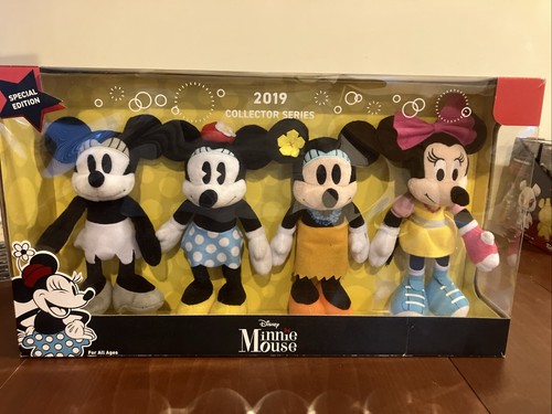 Disney 2019 collector - 2019, series