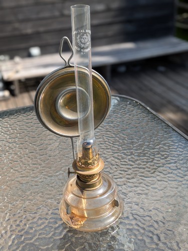 Lampe pétrole ancienne - à,