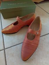 Chaussures femme Laure Bassal corail cuir soie 37 style 17 18 ème théâtre babies