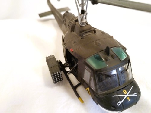 Hélicoptère uh1 huey - huey, 1/48