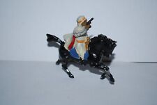 MEHARISTE A CHEVAL BRAS