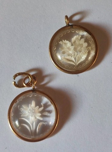 Lot ancien pendentif lucite - ancien,