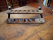 PRESENTOIR MURAL EN BOIS  SCULPTE  PREVU  POUR 7  PIPES