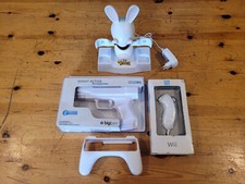 NINTENDO WII Accessoires Poignée Support + Station accueil + Pistolet + Nunchuck